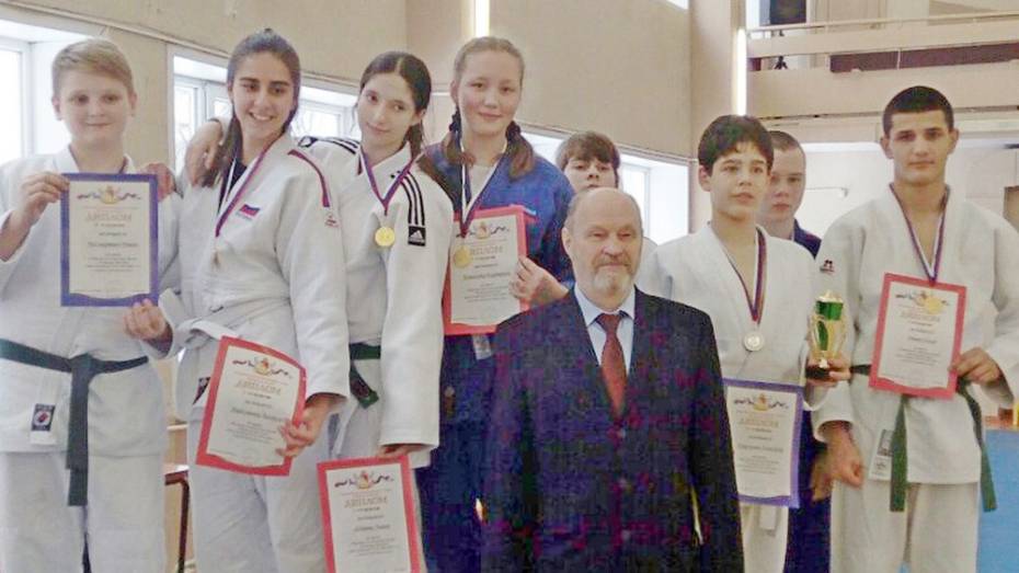 Поворинские дзюдоисты взяли 5 золотых медалей на первенстве области