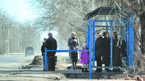 Борисоглебских перевозчиков обязали навести порядок на остановках общественного транспорта до 1 мая