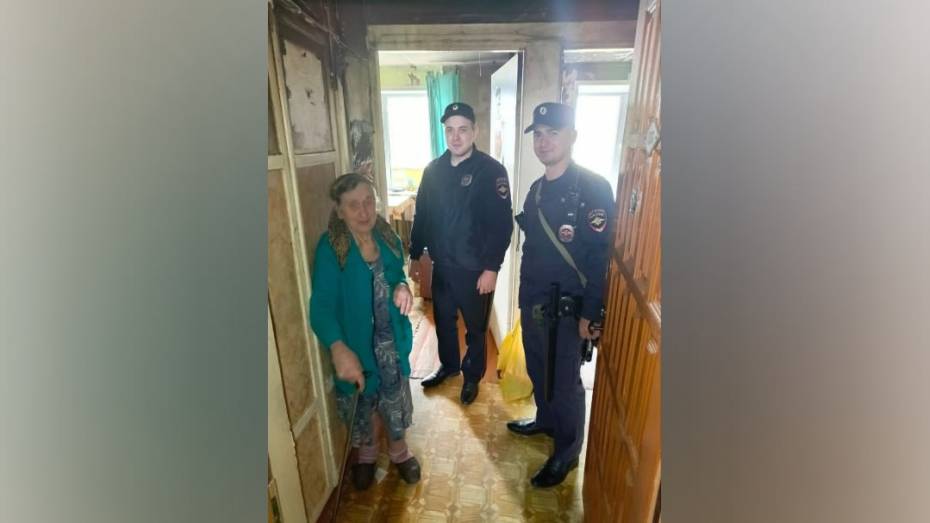 В Воронеже полицейские спасли 93-летнюю пенсионерку от голодной смерти