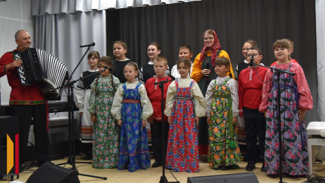 В поворинском селе Пески после капремонта открыли ДШИ