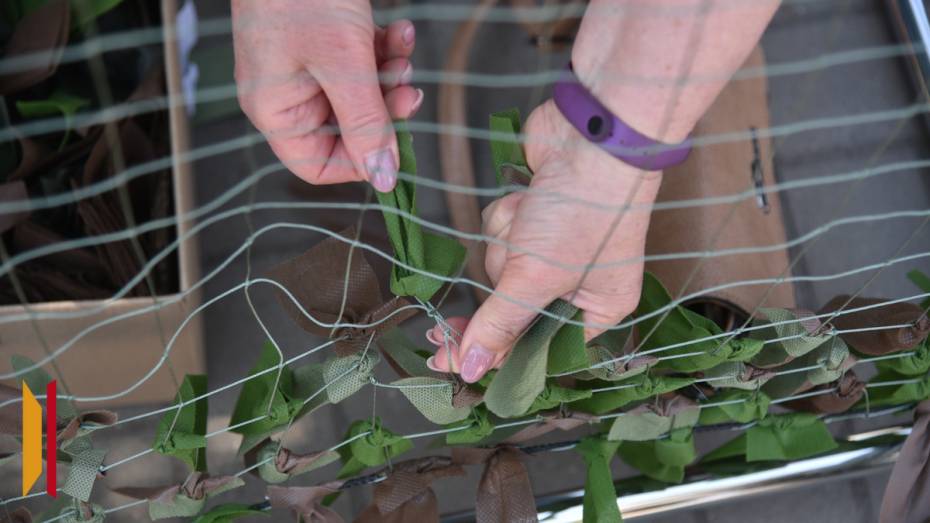 В кантемировском селе Митрофановка открыли пункт по плетению масксетей