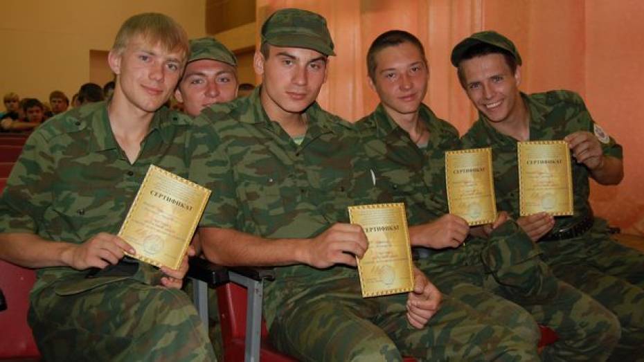Россошанские студенты отличились в военном деле