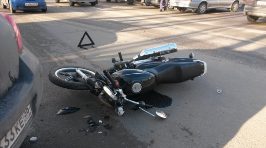В Семилуках разбился мотоциклист