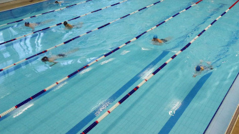 Умирающего в бассейне студента медвуза Воронежа пытались реанимировать сокурсники