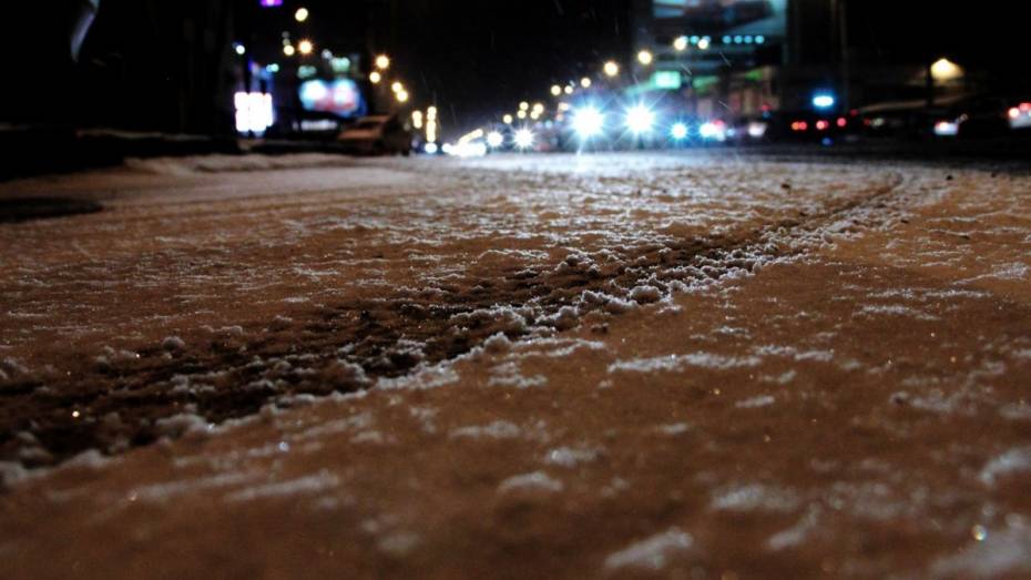 Дорожники предупредили об опасных метеоусловиях на трассах Воронежской области