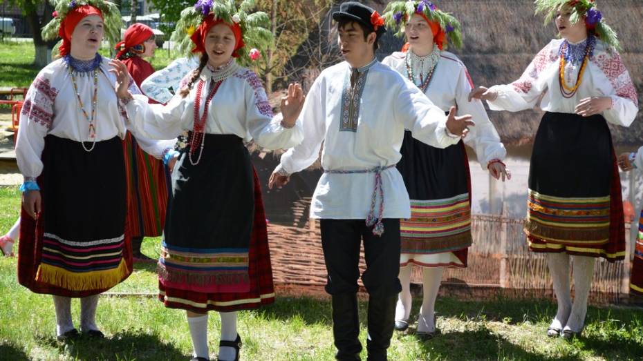 В Репьевке прошел районный фестиваль любителей народной песни