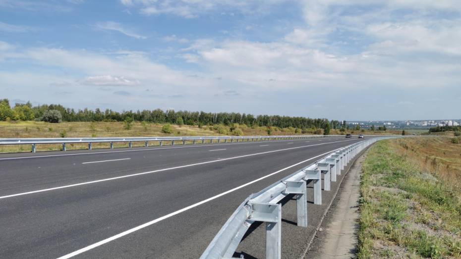 Под Нововоронежем отремонтировали 16 км дороги за 320 млн рублей