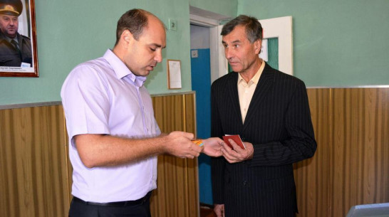 Нижнедевидца наградили медалью министерства обороны РФ