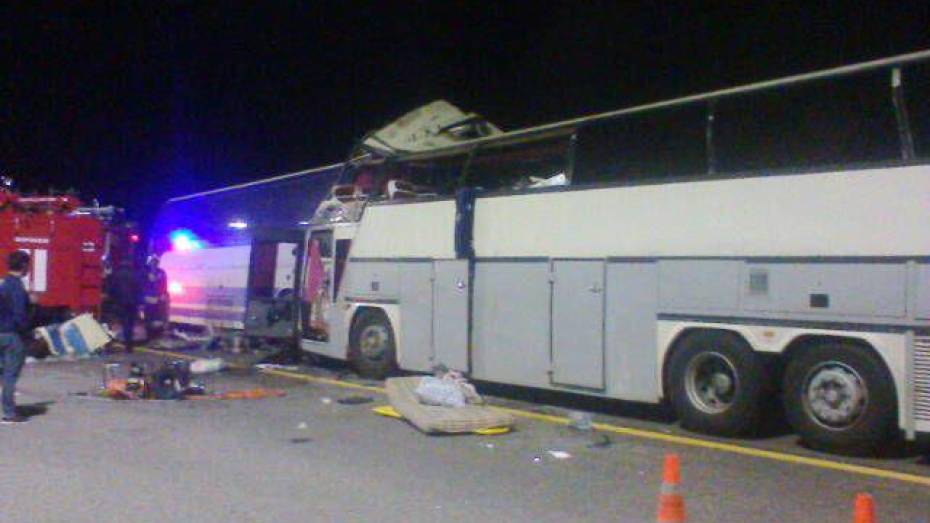Под Воронежем один рейсовый автобус протаранил второй: 4 погибших и 16 раненых