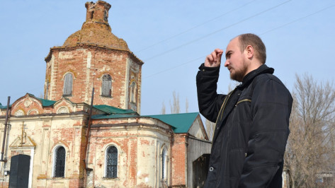В Калачеевском районе священник продал машину в счет погашения долга за ремонт храма