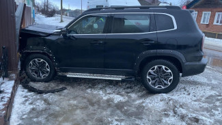 В Воронежской области водитель Haval врезался в забор и погиб