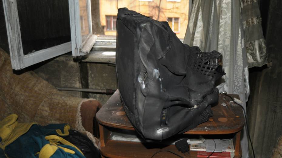 Пенсионер погиб на пожаре в квартире в Левобережном районе Воронежа