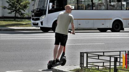 В Воронеже могут запустить верификацию через «Госуслуги» для аренды электросамокатов
