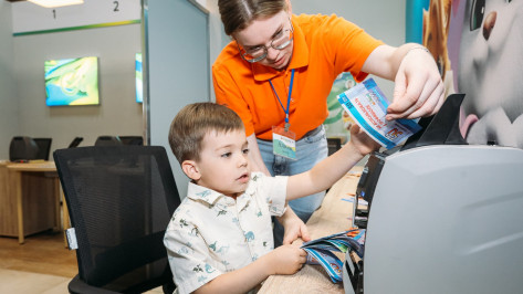 Сегодня в Кидбурге, завтра в бизнесе: в Воронеже открыли первый детский офис Сбер