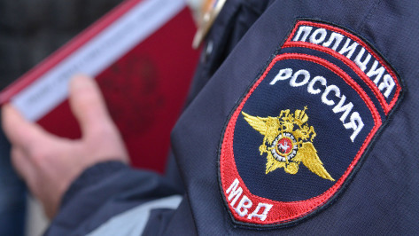 В Воронеже следователя МВД заподозрили в получении взятки