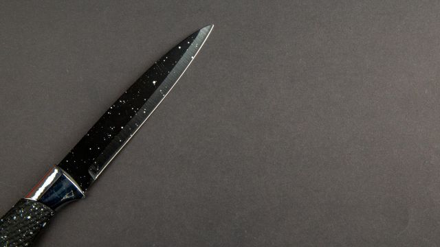 Житель Воронежской области несколько раз ударил ножом участкового