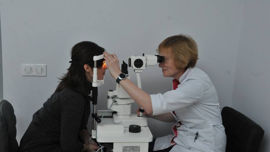 В Воронеже создали первые в РФ очки-непроливайки для лечения глаукомы