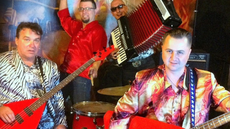 На «Усадьбе Jazz» под Воронежем выступят Red Elvises