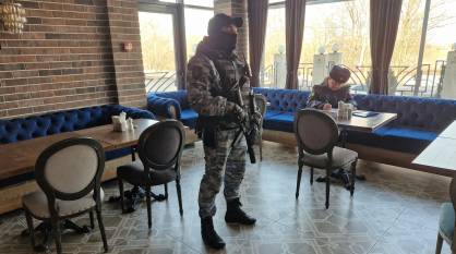 «Посетители останутся без заказов и настроения»: в Воронеже приставы отреагировали на отказ ресторана Ярды Superbar закрываться