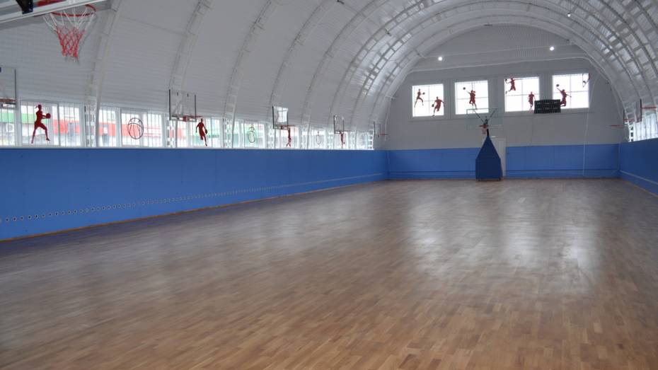 Баскетбольный зал лискинской спортшколы «Восточная» впервые за 29 лет отремонтировали