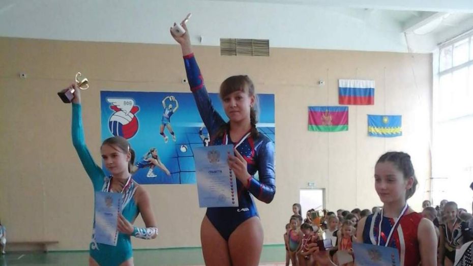 Бобровская гимнастка выиграла «золото» на соревнованиях в Анапе