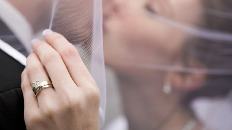 Больше половины россиян против инициативы воронежского общественника запретить жениться в четвертый раз