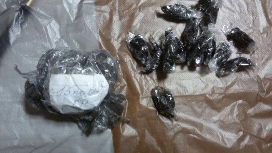 В Боброве воронежец 2 года продавал наркотики через «закладки»
