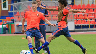 ЦСКА продолжит просматривать защитника воронежского «Факела»