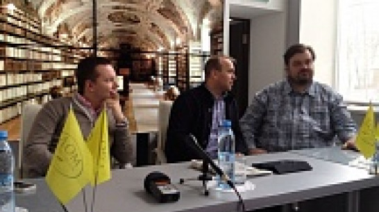 В Воронеж прибыли Василий Уткин, Денис Казанский и Сергей Акулинин