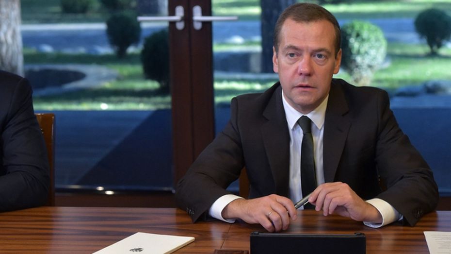 Дмитрий Медведев заверил россиян в сохранении пенсионного возраста