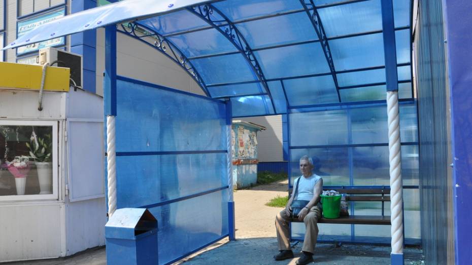 В Эртиле отремонтировали 12 автобусных остановок