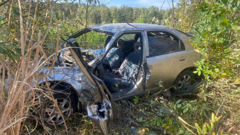 Два человека погибли и еще трое ранены в страшном ДТП на трассе Воронеж – Луганск