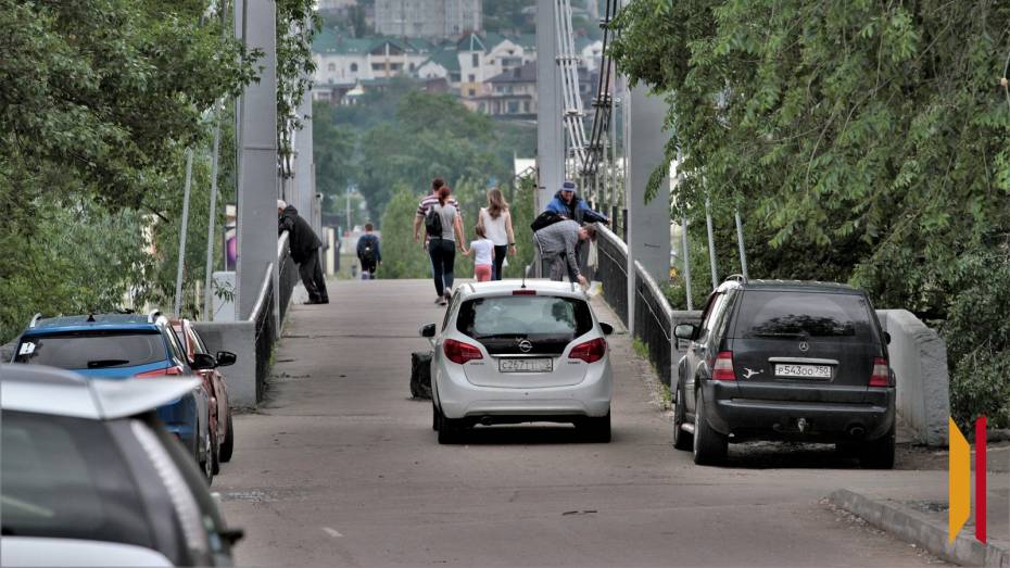 В Воронеже с 25 сентября запретят проезд рядом с дамбой Чернавского моста