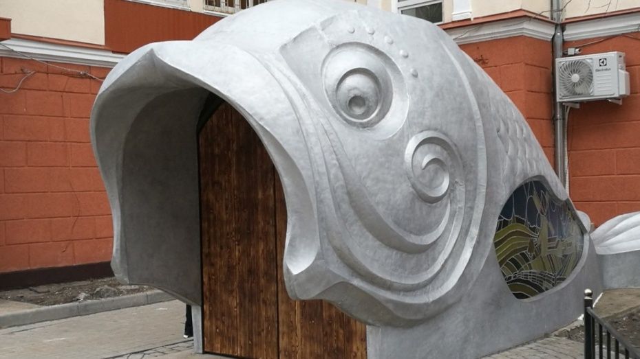 Скульптуру царь-рыбы в Воронеже реконструируют к 13 июня