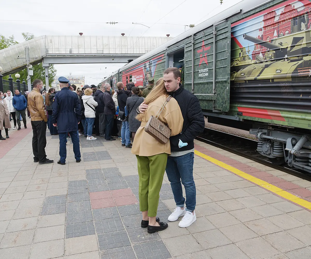 В одном составе. Воронежцы встретили агитпоезд «Мы – армия страны! Мы –  армия народа!»