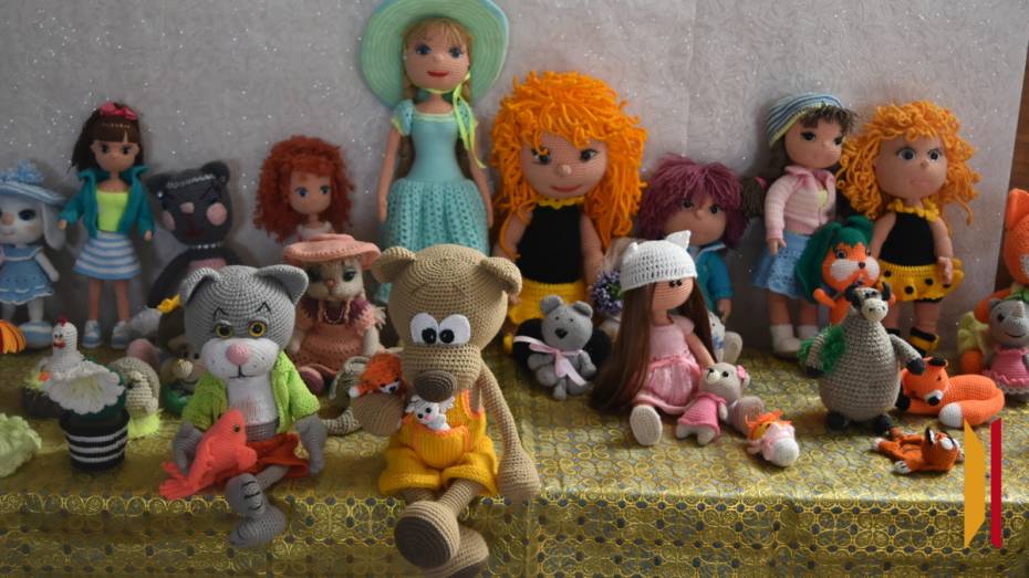 Грибановцам предложили научиться вязать крючком