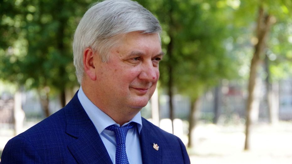 Губернатор наградил работников «Борисоглебского трикотажа»