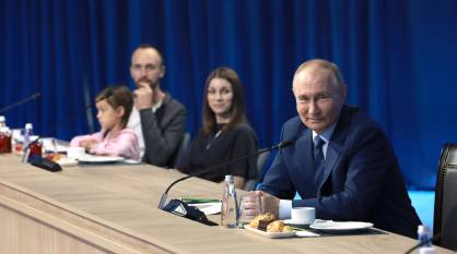 Владимир Путин заинтересовался песней воронежской многодетной семьи
