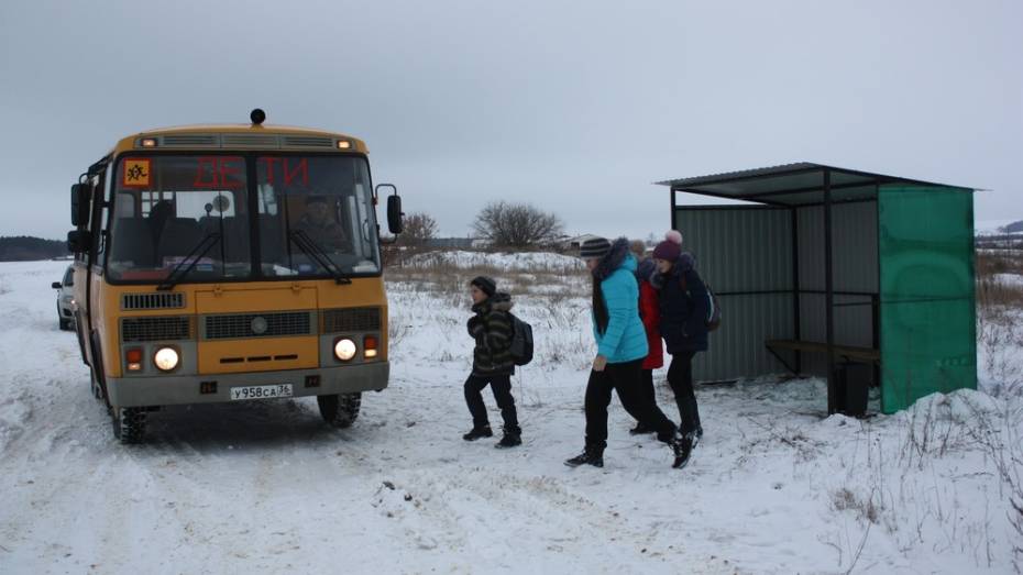 В ольховатском хуторе установили автобусную остановку