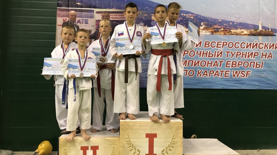 Юные хохольские каратисты стали призерами всероссийского отборочного турнира