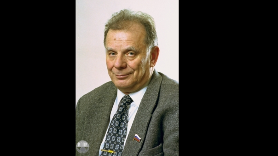 В Санкт-Петербурге на 89-м году жизни умер нобелевский лауреат по физике Жорес Алферов