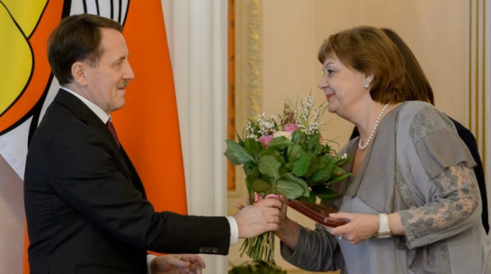 Алексей Гордеев вручил награды воронежским работникам культуры 