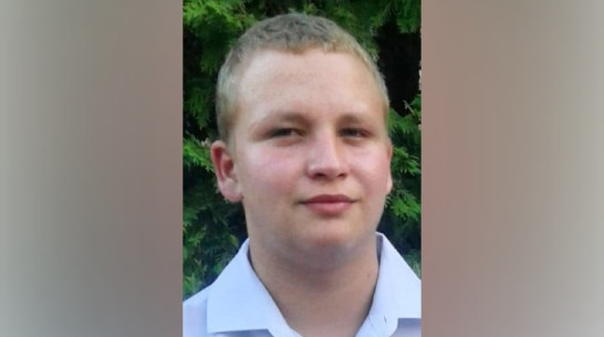 В Воронежской области объявили поиски 21-летнего синеглазого молодого человека