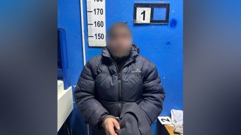 В Воронеже на первом свидании кавалер избил и ограбил женщину