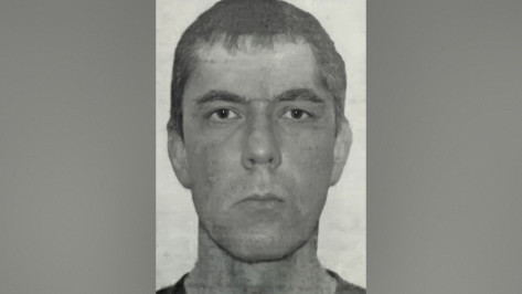 В Воронежской области ищут 47-летнего мужчину в красной камуфляжной куртке