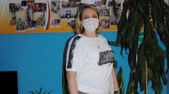 Члены избиркомов рассказали, как защищают от COVID-19 голосующих в Воронежской области