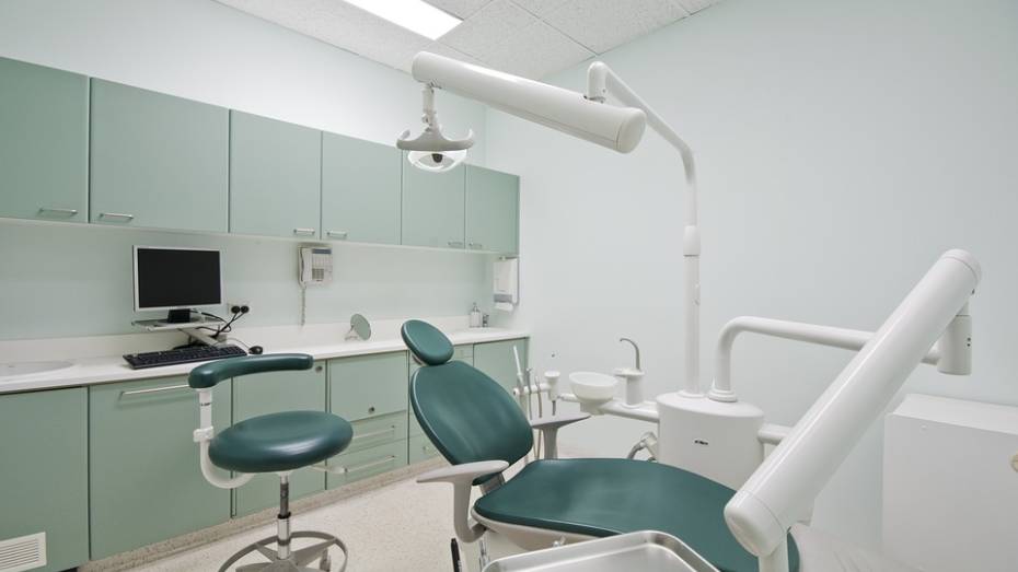 Почти 4 тыс воронежцев посетили стоматолога ночью с начала 2018 года
