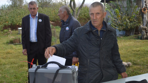 В селе под Воронежем на выборах проголосовали 100% избирателей
