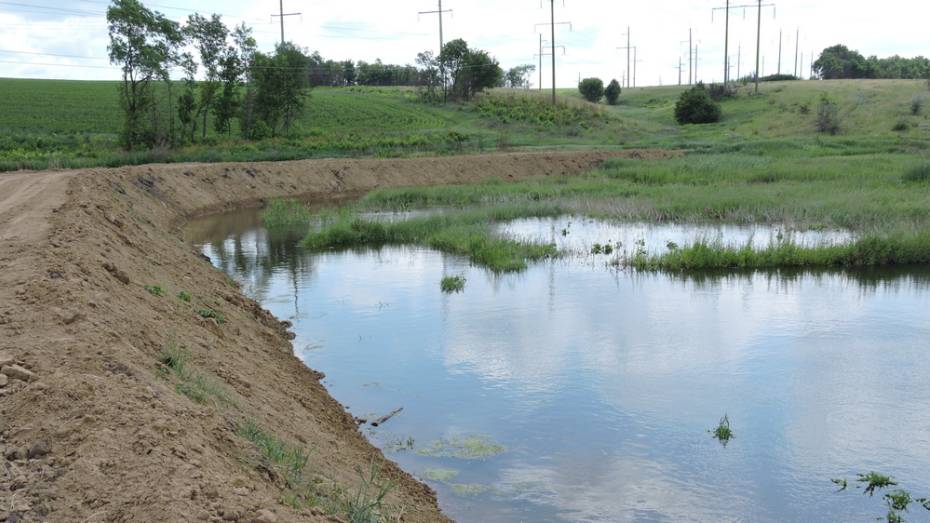 Жители кантемировского села Валентиновка восстановили засохший пруд