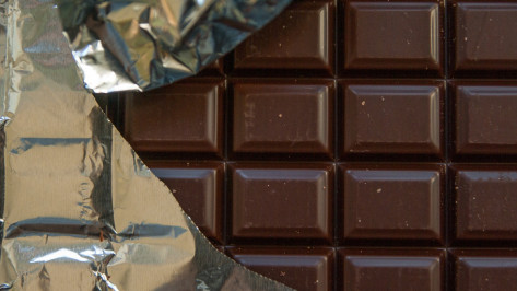 Воронежская таможня не выпустила из страны 1020 поддельных шоколадок